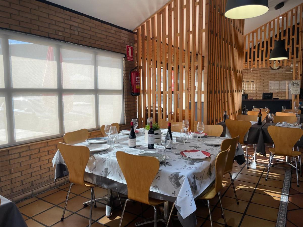 Hotel Aragon La Puebla De Alfinden 외부 사진